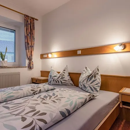 Gaestehaus Eder Tropolach Room photo